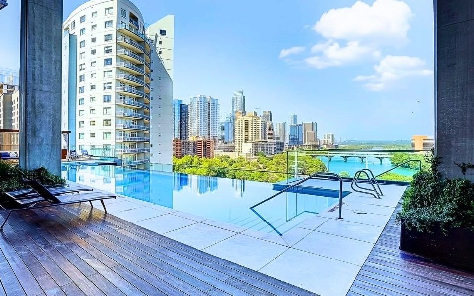 Condos with Rooftop Pools